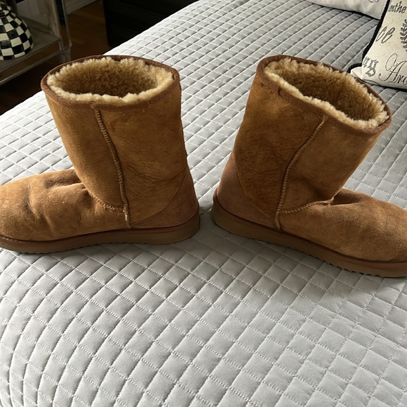 Bearpaw faux boots - Picture 5 of 6